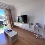Sea & Pool Hideaway Lejlighed *