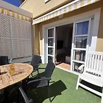Lejlighed Sea & Pool Hideaway *