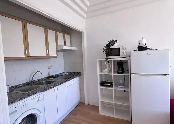 Sea & Pool Hideaway * Адехе