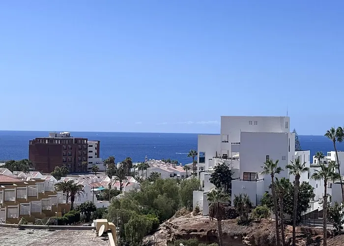 Sea & Pool Hideaway Адехе