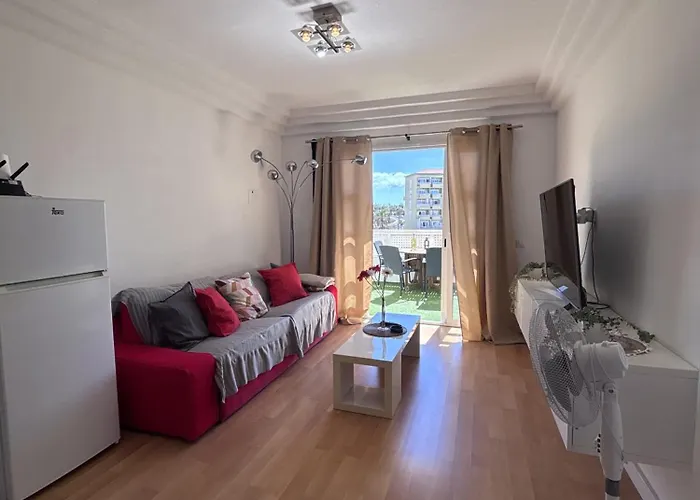 Апартаменти Sea & Pool Hideaway *